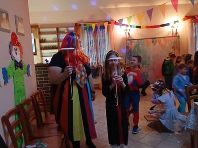 f8d9057c-1ae8-411a-b394-fe43553cdf31