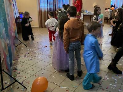 18ce6b5b-3e06-4725-86c9-8fd97a1f006b