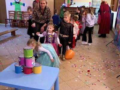 7c27c3b4-d032-428c-a2ce-240ef97b4e15